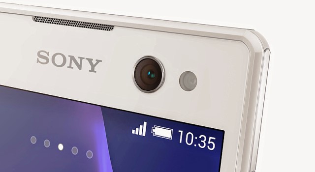 Sony “selfi” sevuchilari uchun smartfon chiqardi (+video)