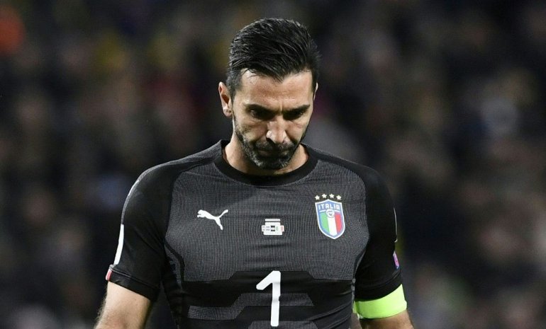 Буффон объявил о завершении карьеры в сборной Италии