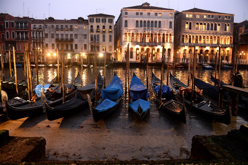 Venetsiya kanallari suvsiz qoldi