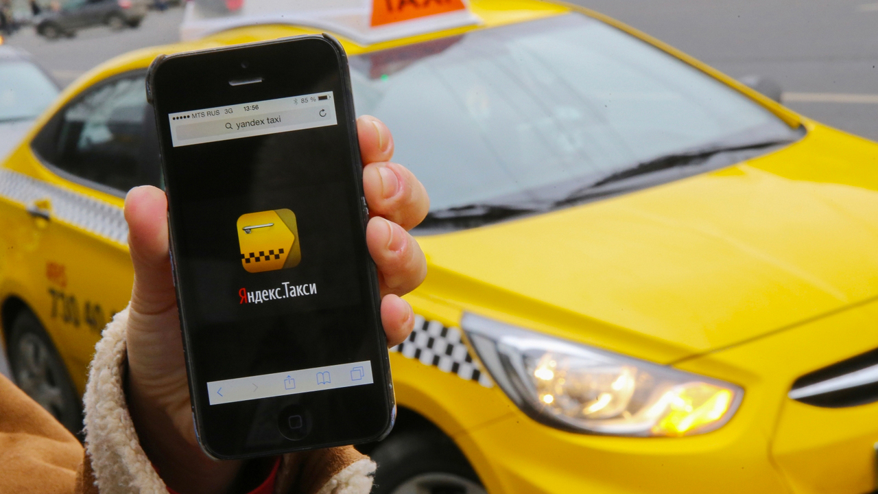 «Яндекс.Такси» поможет водителям общаться с иностранцами
