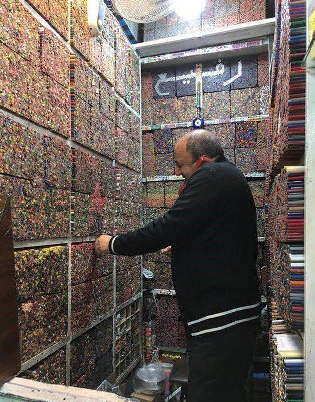 Магазин карандашей в Иране