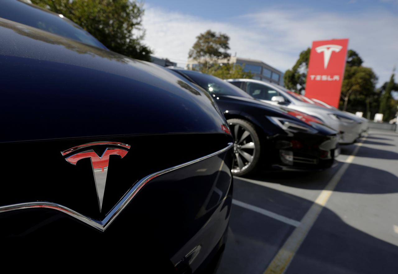 Bloomberg: «Tesla — лучший автопроизводитель десятилетия»