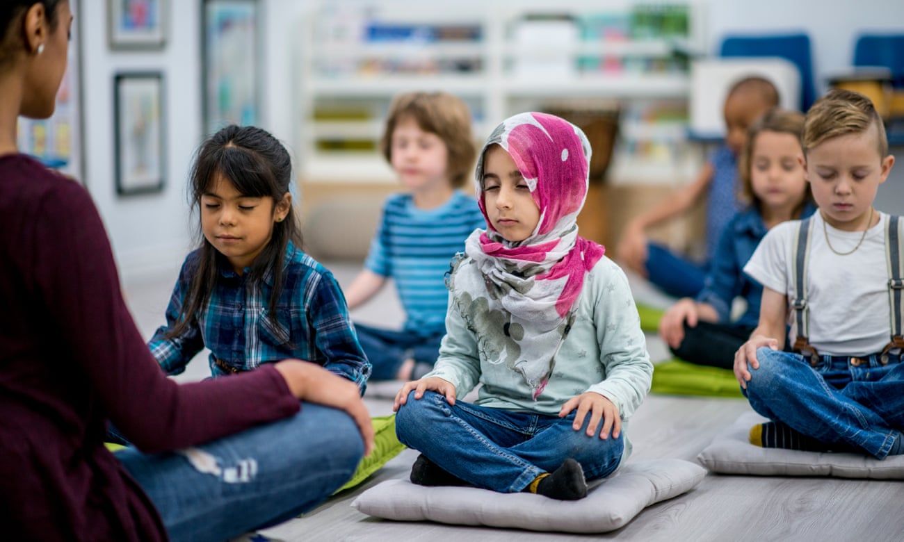 Могут ли уроки медитации помочь школьникам справляться со стрессом?