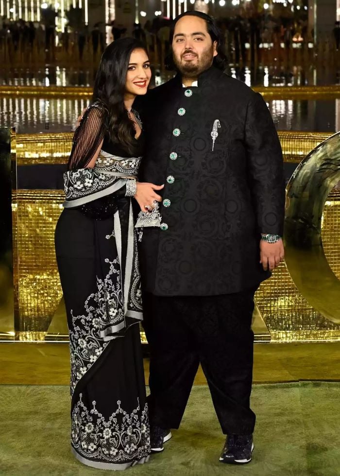 Рианна, 2 500 блюд и девятистраничный дресс-код: что известно о свадьбе индийского миллиардера Ананта Амбани